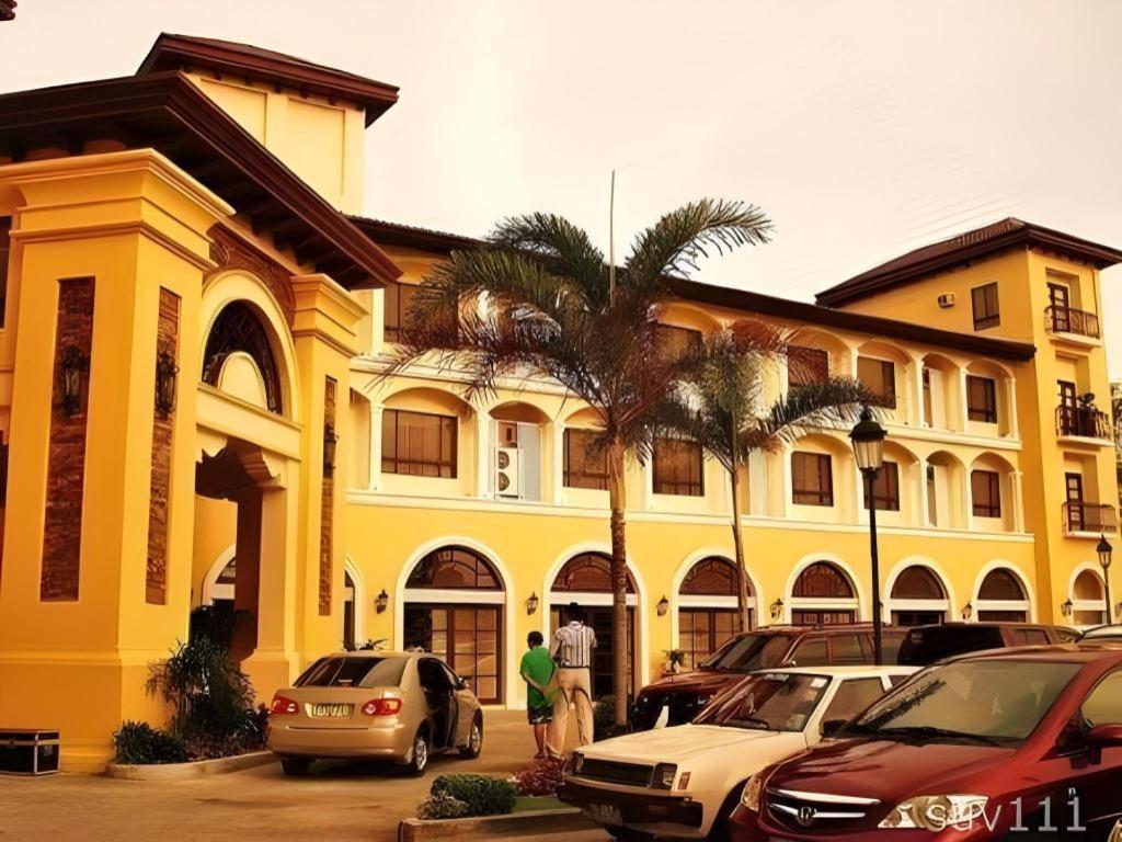 Planta Centro Bacolod Hotel&residencias Exterior foto