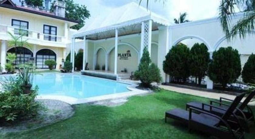 Planta Centro Bacolod Hotel&residencias Exterior foto